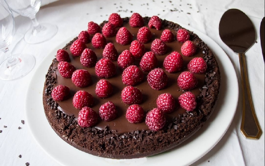 Torta cioccolato e lamponi