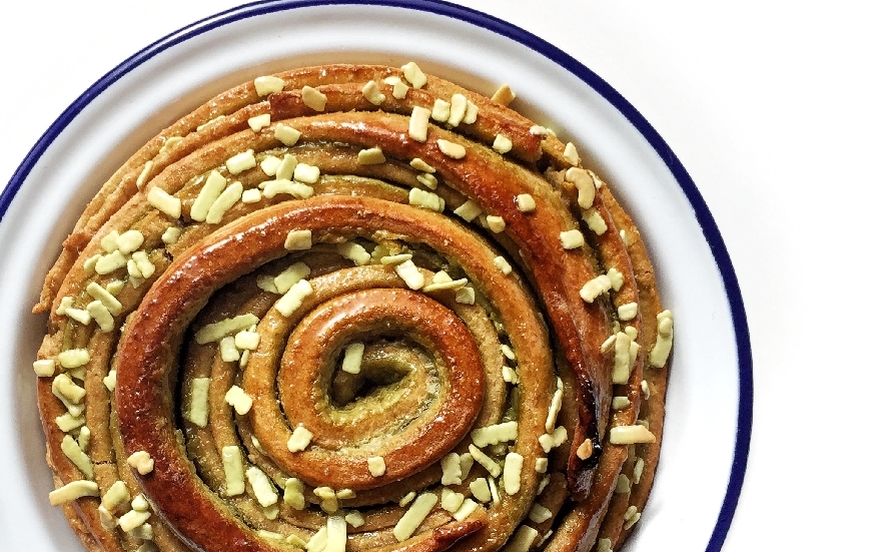 Brioche al chai masala e pistacchio