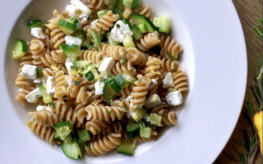 Fusilli zucchine limone e feta al rosmarino