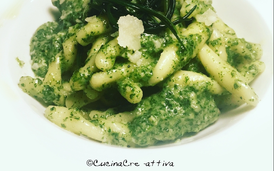 Trofie al pesto di agretti e acciughe