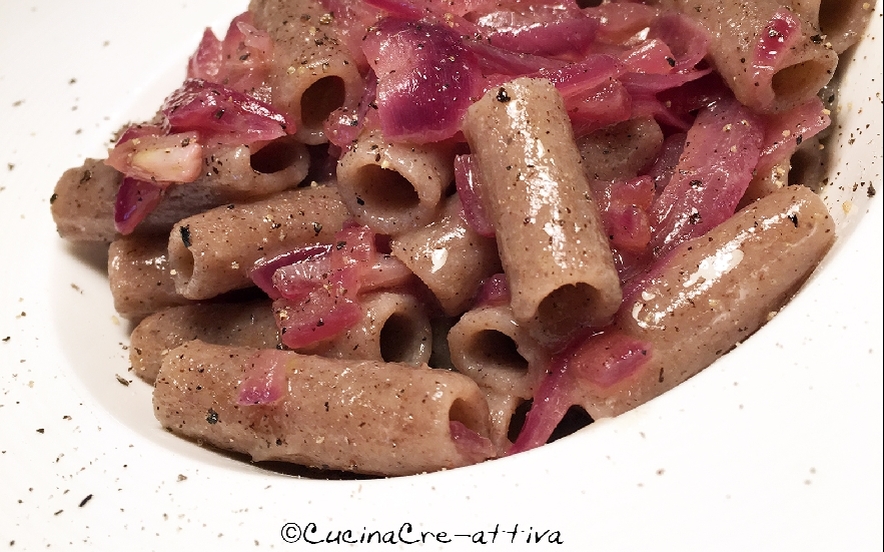 Rigatoni e cipolle di tropea