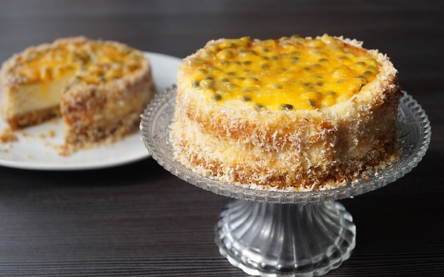 Cheesecake al cioccolato bianco, maracuja e cocco