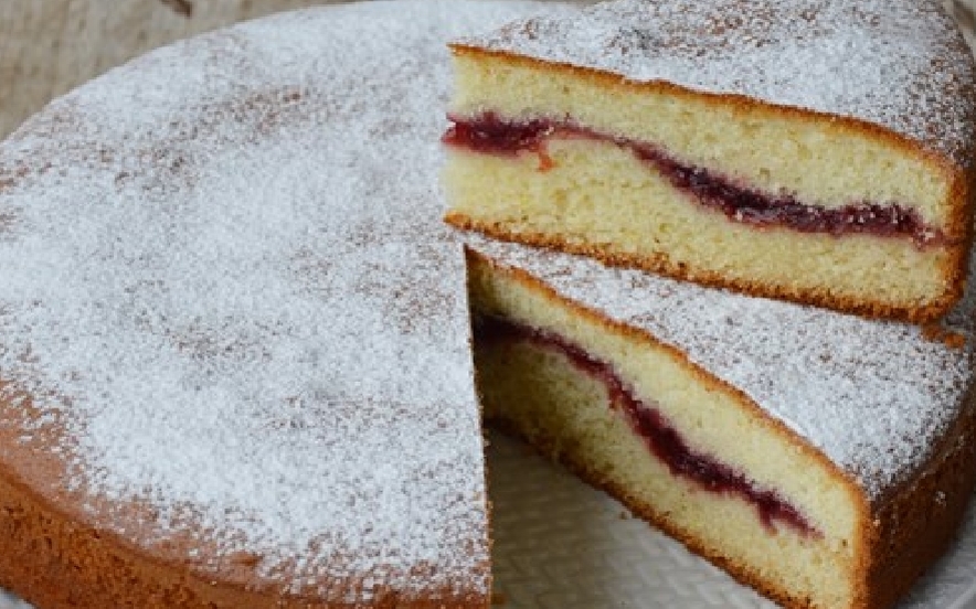 Torta versata alla marmellata