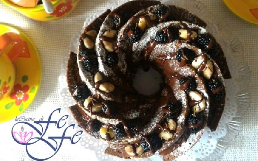 Bundtcake con banane, gelsi e cioccolato