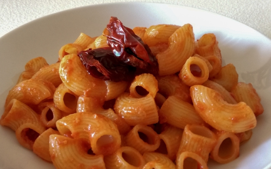 Pasta al pesto di pomodori secchi