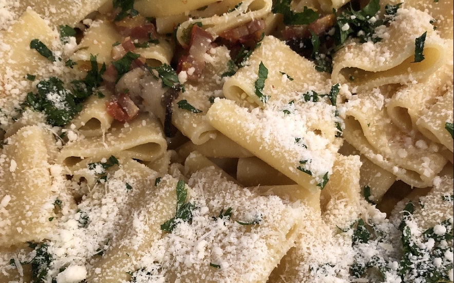 Paccheri con funghi porcini e pancetta