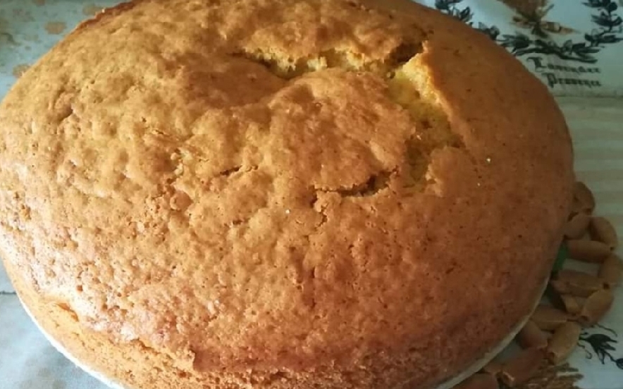 Torta con carote e mandorle