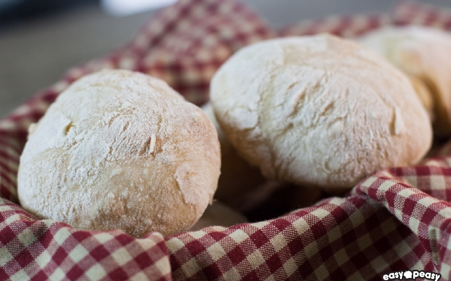 Paninetti infarinati