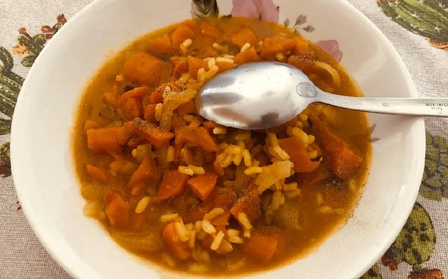 Curry di carote e riso