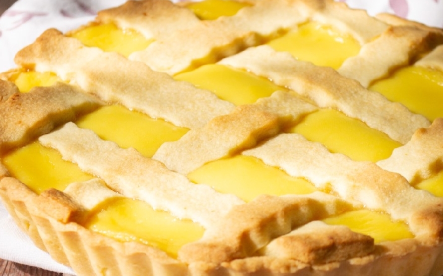 Crostata senza lattosio con grano cotto e crema