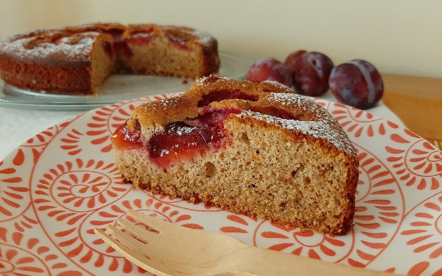 Torta di grano saraceno e prugne