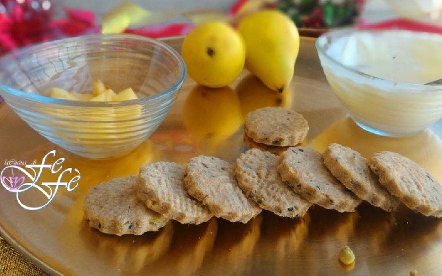 Biscotti salati al grana padano e semi misti