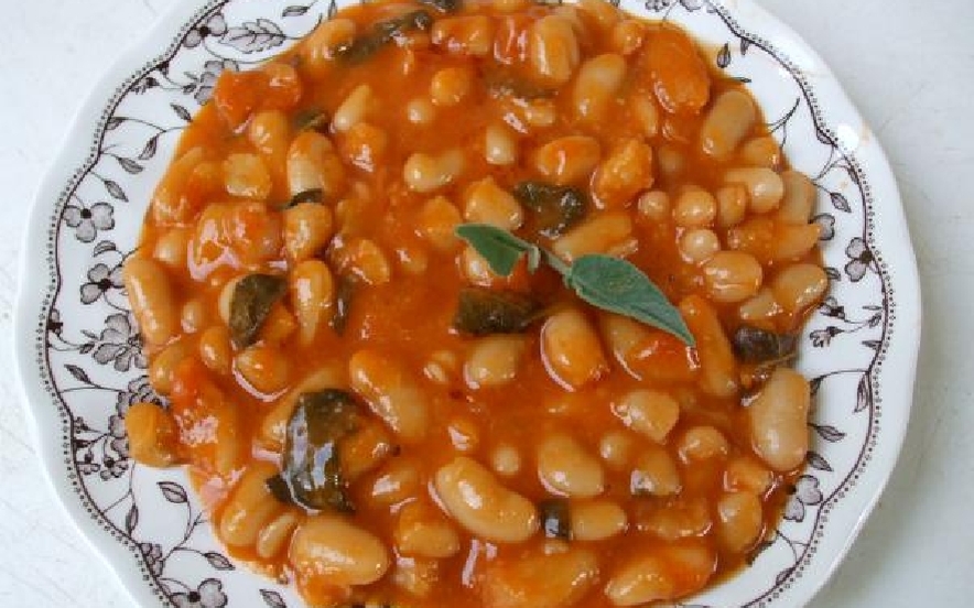 Fagioli all'uccelletto