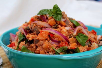 Panzanella siciliana con tonno rosso mediterraneo