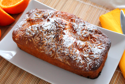 Plumcake all'arancia con mandorle