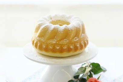 Ciambella sofficissima allo yogurt greco