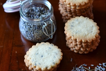 Biscotti alla lavanda e limone