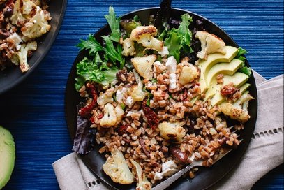 Insalata di cavolfiore con farro e feta