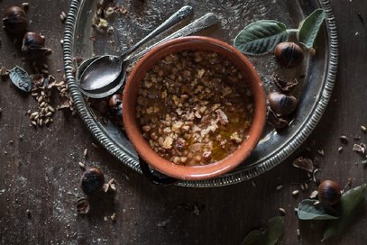 Zuppa di farro, funghi e castagne