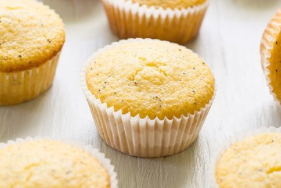 Muffin al limone con semi di papavero