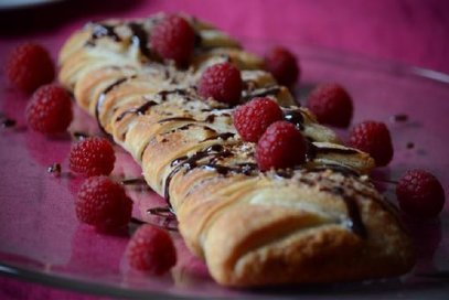 Treccia di cioccolato e pasta sfoglia