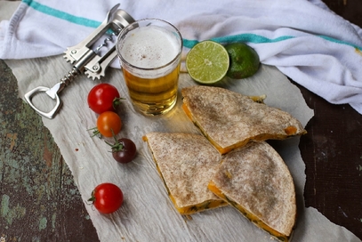 Quesadilla con zucca e spinaci