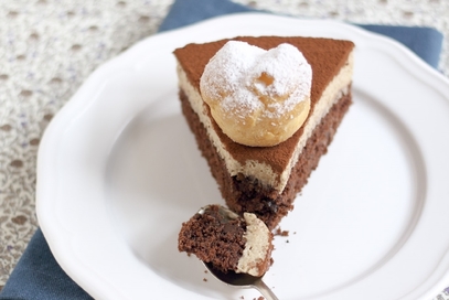 Torta al cioccolato e mousse al caffè