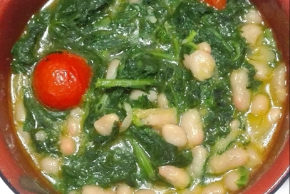 Zuppa di fagioli con cime di rapa