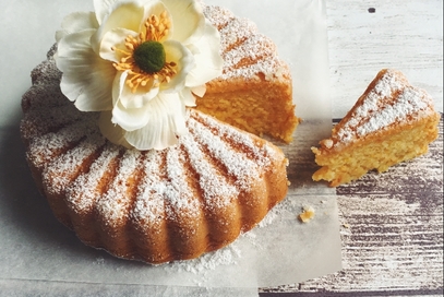 Torta vegana di arance e carote