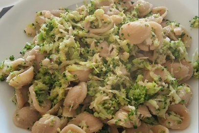 Orecchiette broccoli e salmone