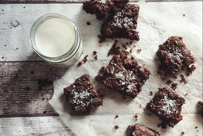 Brownies vegani al cocco e cioccolato