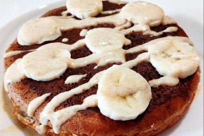 Banana pancake e mix di noci