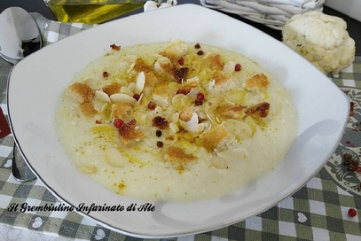 Vellutata di cavolfiore bianco e ricotta