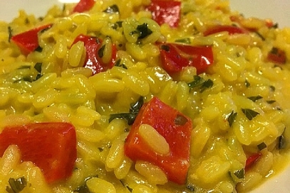 Risotto all'arancia con zafferano e peperoni