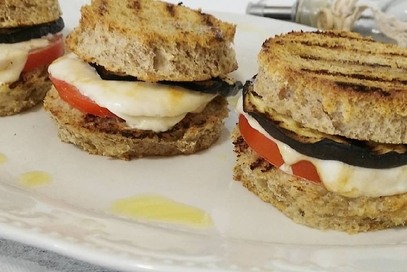 Medaglioni di pane alla parmigiana