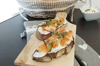 Bruschetta al salmone