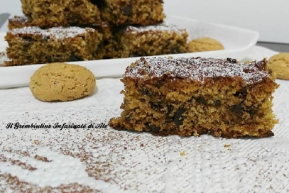 Torta al pangrattato e amaretti