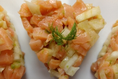 Tartare di salmone affumicato, finocchi e lime