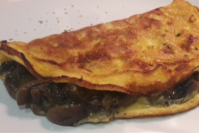 Omelette jamòn e funghi