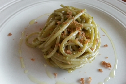 Spaghetti al pesto di pistacchio e bottarga