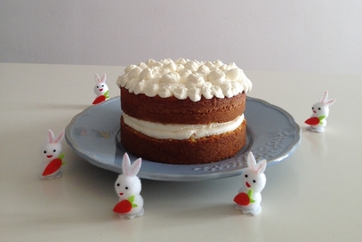 Carrot naked cake