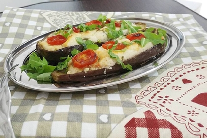 Melanzane con mousse di patate e ricotta