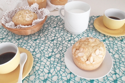 Muffins al latte di mandorla