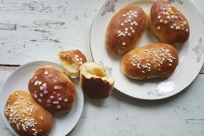 Fagottini ripieni di marmellata