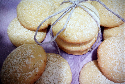 Biscotti morbidi al profumo di limone