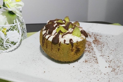 Kiwi goloso alla ricotta e amaretti