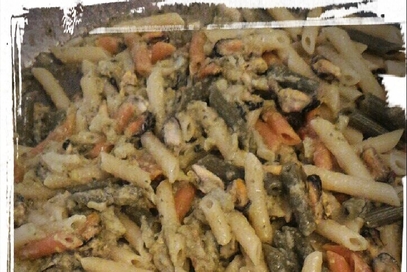 Penne tricolori con broccolo verde e cozze