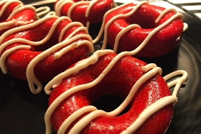 Red velvet donuts