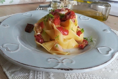 Pappardelle ai filetti di calamaro