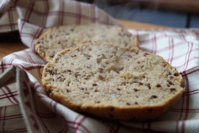 Pagnotta senza glutine con semi di lino